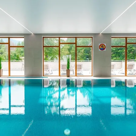 Trevilles - Stone Hill Z Basenem I