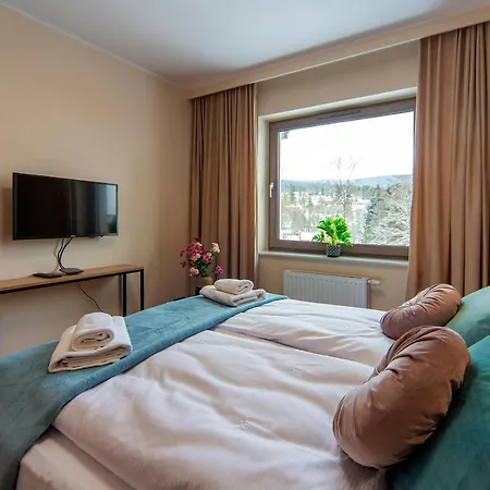 Trevilles - Stone Hill Z Basenem I * 斯克拉斯卡波伦巴